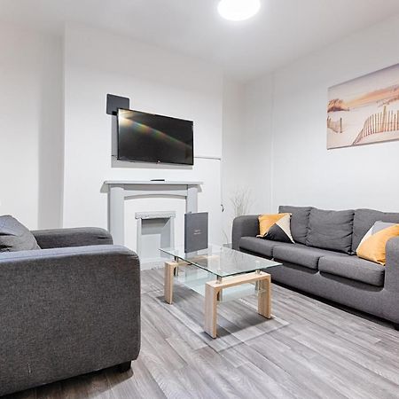City Centre, Parking, Smart Tv'S In All Rooms スウォンジー エクステリア 写真